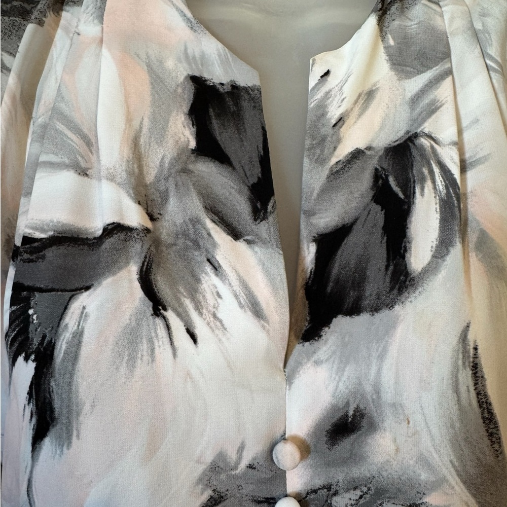 NWT Calvin Klein Blouse in Blush/Gray  GORGEOUS   MEDIUM/PETITE       #L - Picture 3 of 9